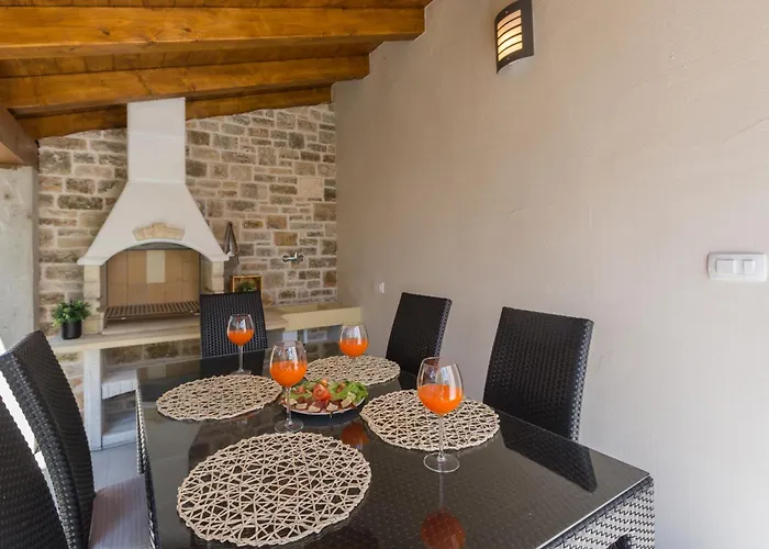 Apartamento Radovan 2 *